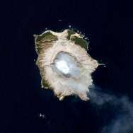 뉴질랜드 화이트 섬 와카아리 화산 [이미지]