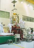 발사환경시험실의 아리랑 1호 [이미지]