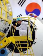 나로호(KSLV-I) 총 조립 [이미지]